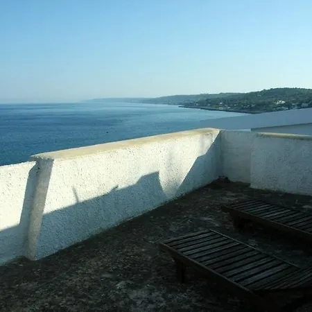 Castro Marina 펜션